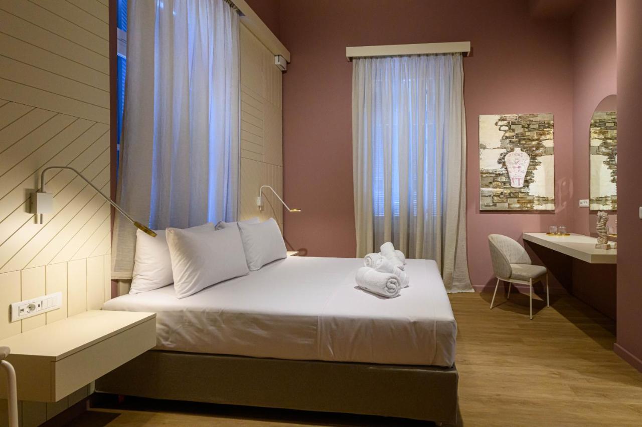Blueblood - The Rooms Kalamata Exterior photo