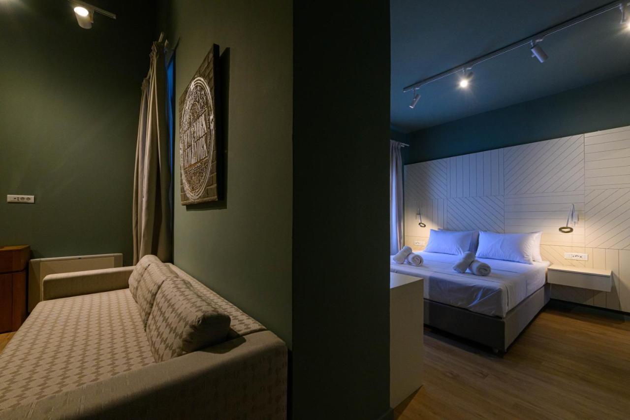 Blueblood - The Rooms Kalamata Exterior photo