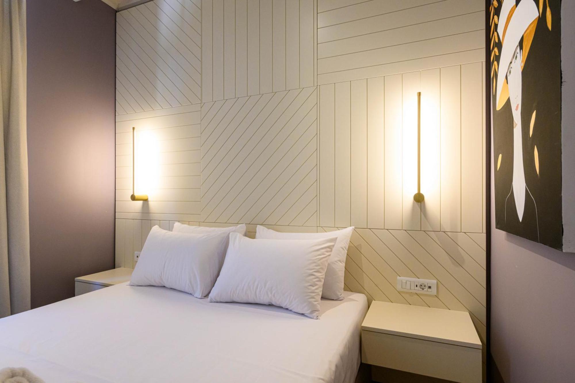 Blueblood - The Rooms Kalamata Exterior photo