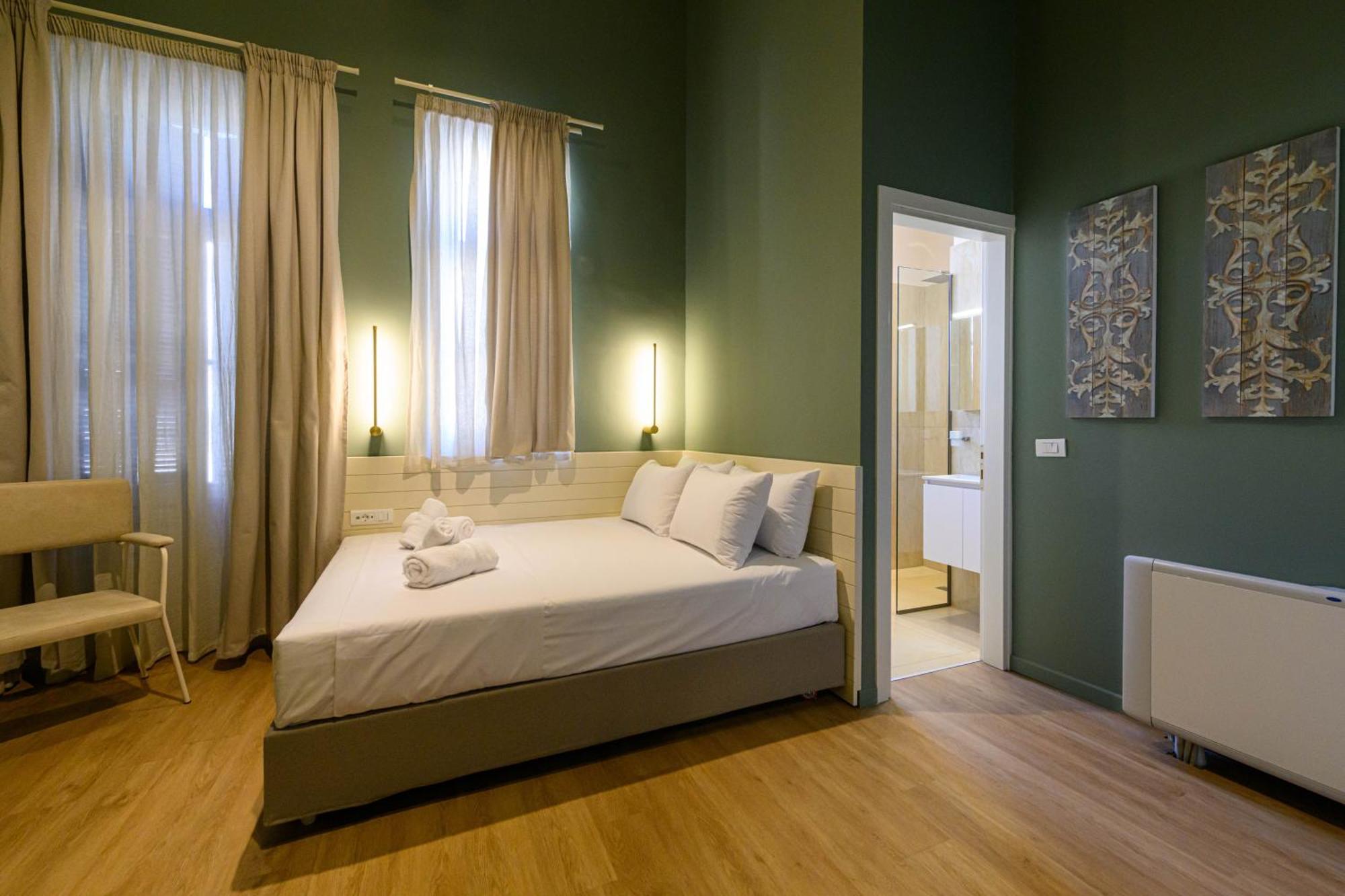 Blueblood - The Rooms Kalamata Exterior photo